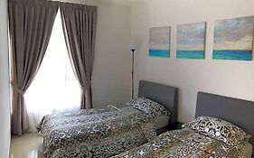 Pangsapuri 990 m² dengan 3 bilik tidur dan 2 bilik mandi peribadi di Cyberjaya